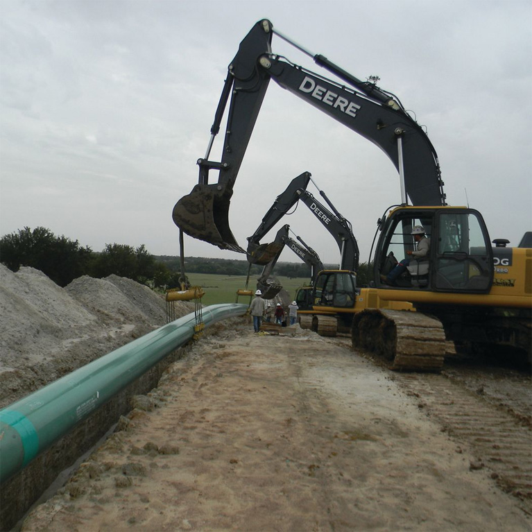 Oil & Gas Pipeline Construction Company in Texas | Bobcat ...